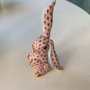 Herend Porcelain Bunny, 4” Floppy ear Rust fishnet with 24k gold detail